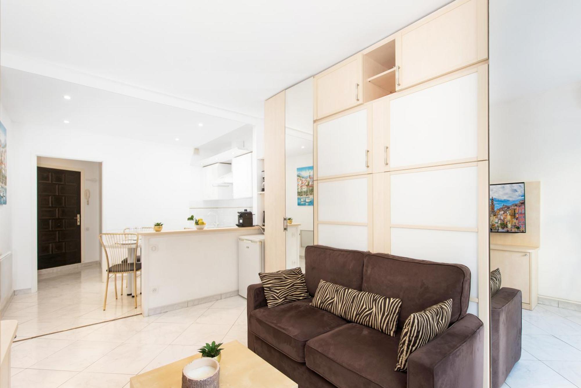 Cosy Studio - Residence Front De Mer - Menton Exterior photo