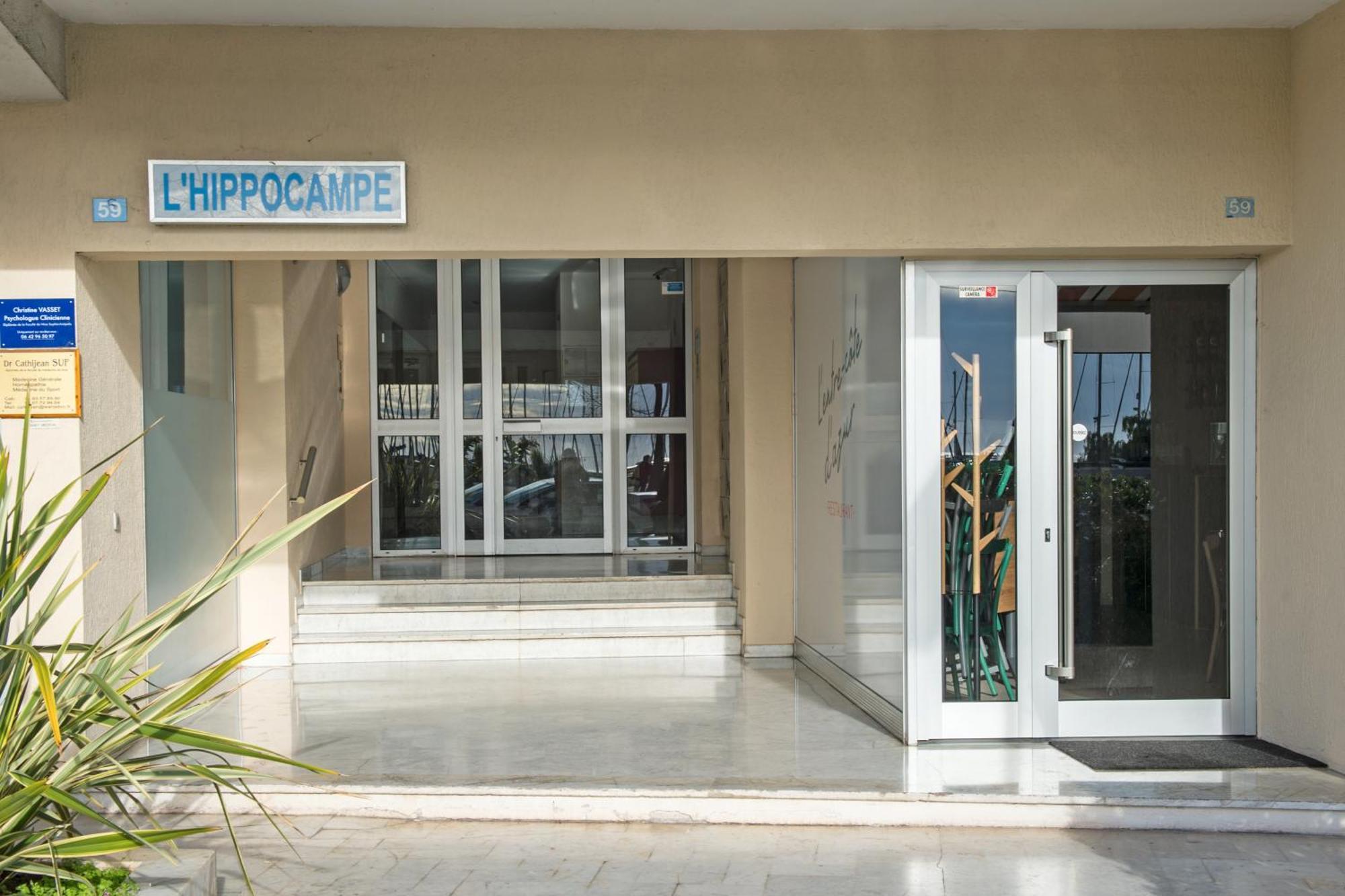 Cosy Studio - Residence Front De Mer - Menton Exterior photo